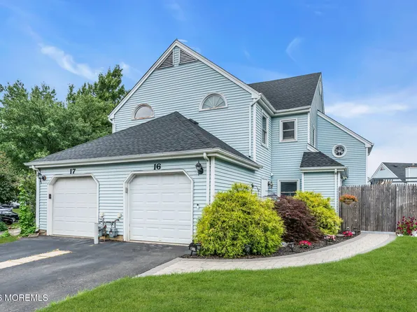 16 Harte Court, Freehold, NJ 07728