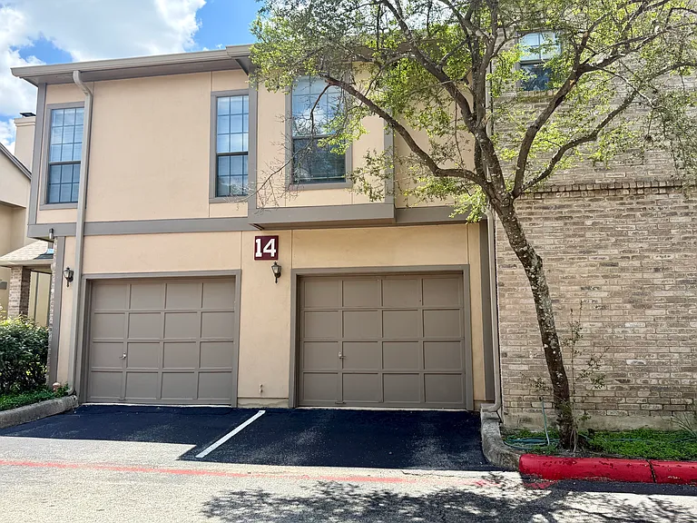 Detached garage.