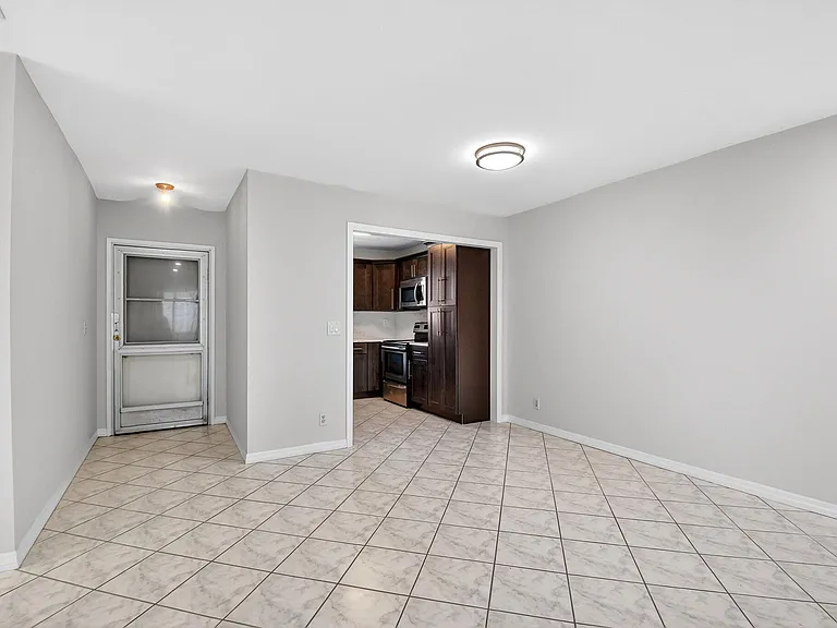 2783 Dudley Dr E #D — Photo 5