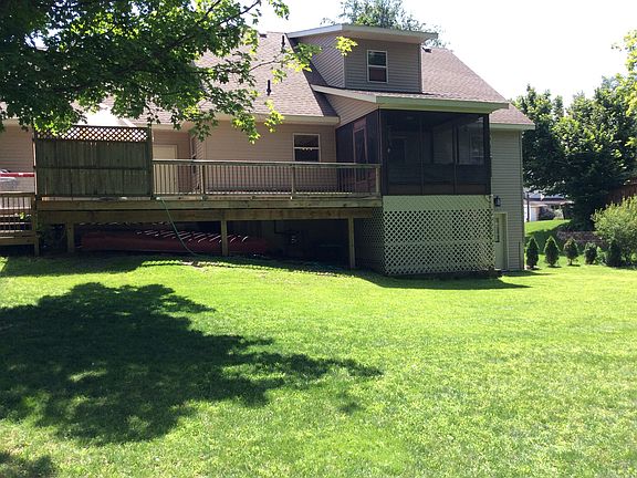 Large backyard, huge deck