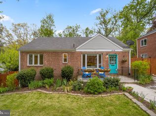 416 Penwood Rd, Silver Spring, MD 20901