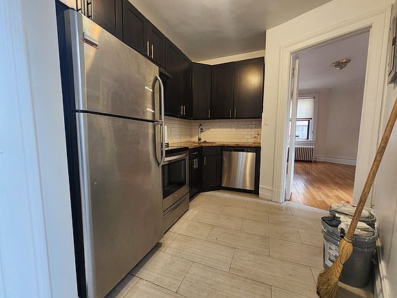 2nd image of 107 E 35th St APT 3B