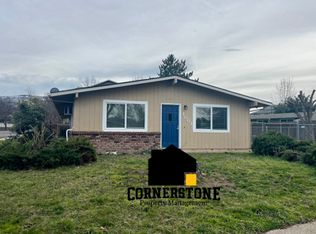 1001 Olympic Ave, Medford, OR