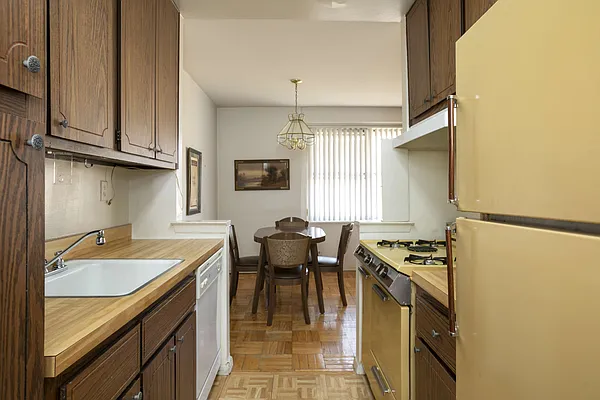 Sold by Keller Williams Realty Landmark | media 4