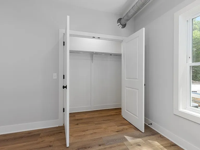 1004 Diamond Ave NE #1 — Photo 17