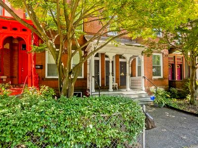 352 Maple St #R, Holyoke, MA, 01040