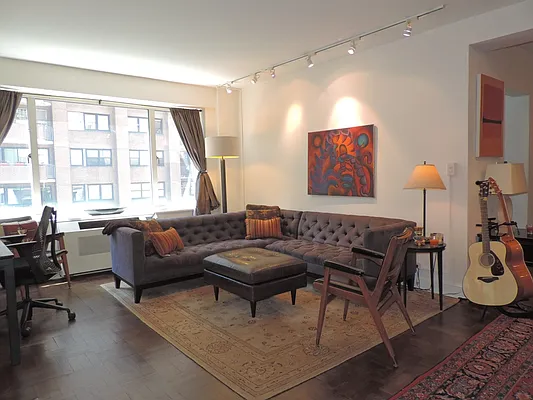Rented by essential NEW YORK Real Estate | media 10