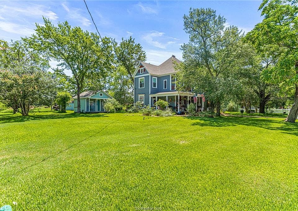 808 Pin Oak St, Calvert, TX 77837 Zillow