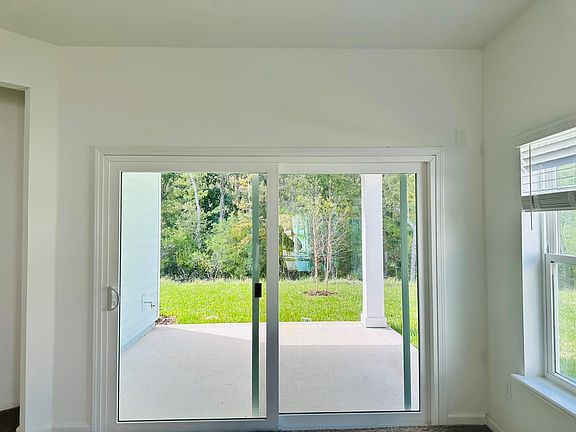 4th image of 216 Wineberry Ln