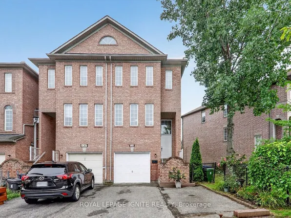 135 Conn Smythe Dr, Toronto, ON M1J 3P6