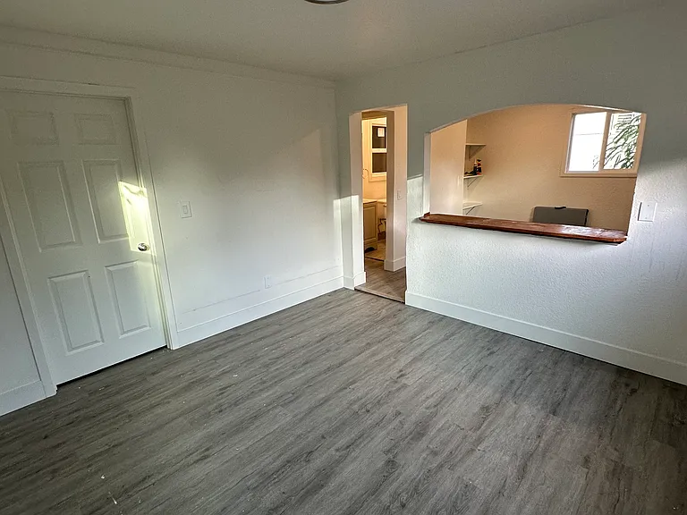 509 Alola St — Photo 5