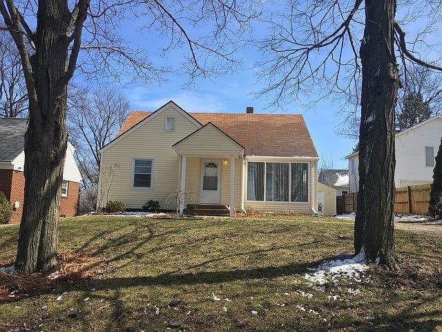 1st image of 125 Alder Ave