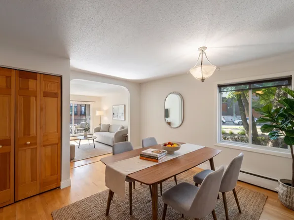 4820 Park Commons Dr APT 235, Saint Louis Park, MN 55416
