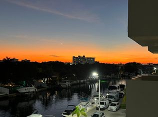 2020 NE 135th St, Miami, FL 33181