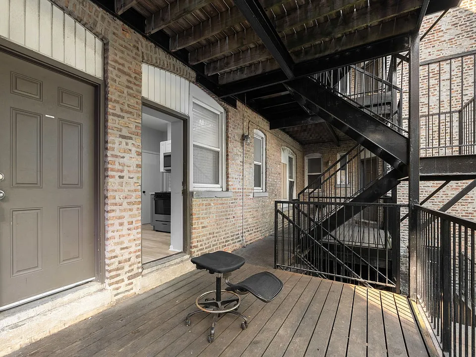 4750 S Calumet