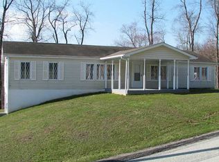 12356 Maple Ln, North Huntingdon, PA 15642
