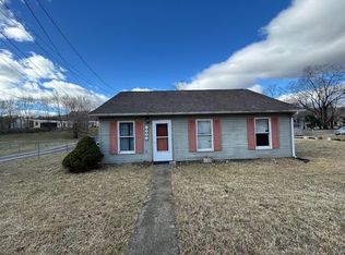 1331 13 1/2 St SE, Roanoke, VA 24013