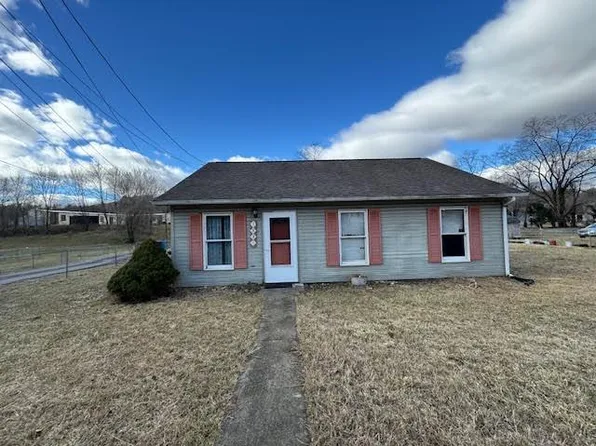 1331 13 1/2 St SE, Roanoke, VA 24013