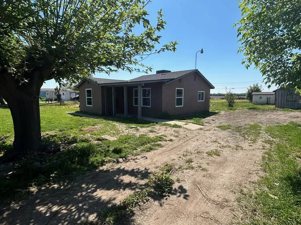 395 W Matheny Ave, Tulare, CA 93274