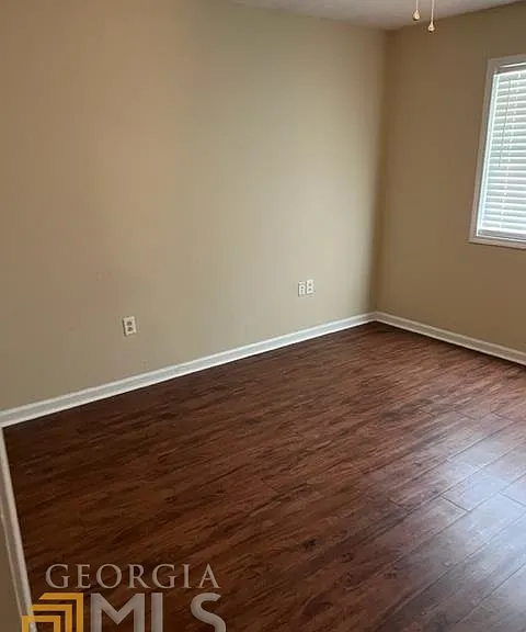 1201 Beaver Creek Dr #B — Photo 3