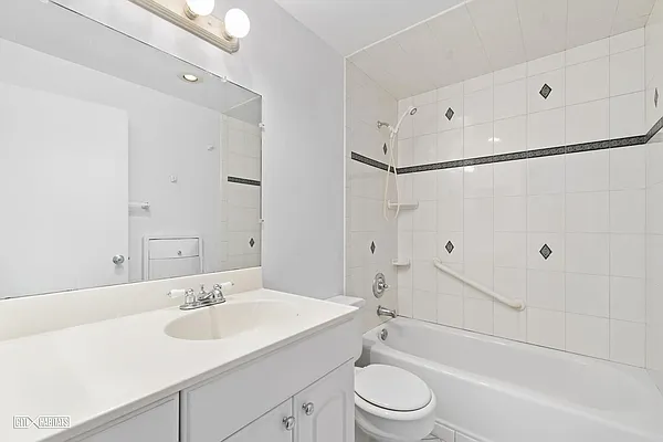 Sold by Citi Habitats | media 23