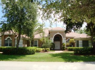 814 Forest Glen Ln, Wellington, FL 33414