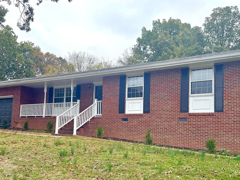 1st image of 934 Greenhill Dr