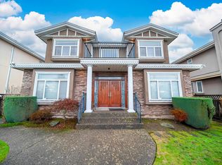 6391 Neville St, Burnaby, BC