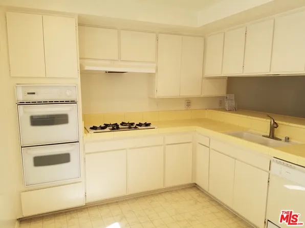 4740 La Villa Mari, Marina Del Rey, CA 90292