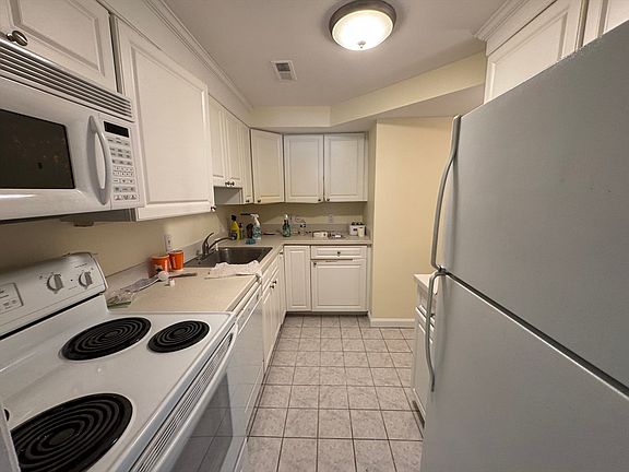 3rd image of 66 Jericho Rd Unit 66