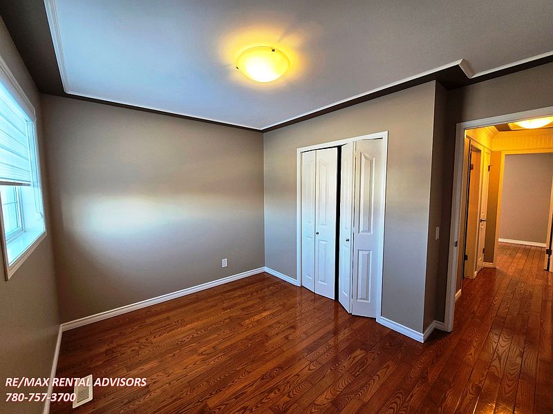 Edmonton House for rent - 4 Bedrooms — photo 7