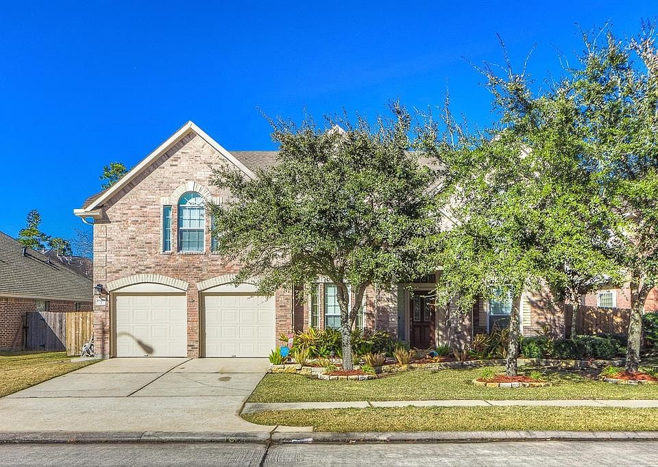1st image of 18410 S Roaring River Ct