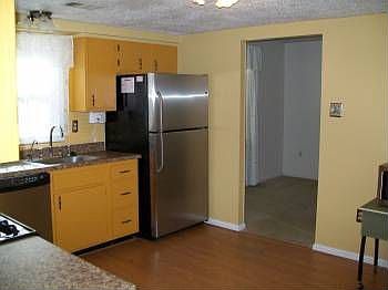 5th image of 3308 Waverly Dr