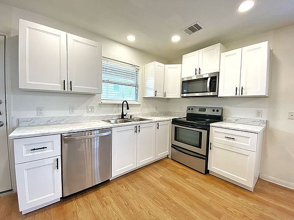 5th image of 19402 Dry Canyon Ct