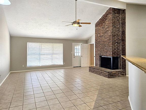 3rd image of 13511 Piney Oaks Drive