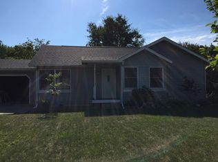 62410 Oak Shadows Rd, Lawton, MI 49065