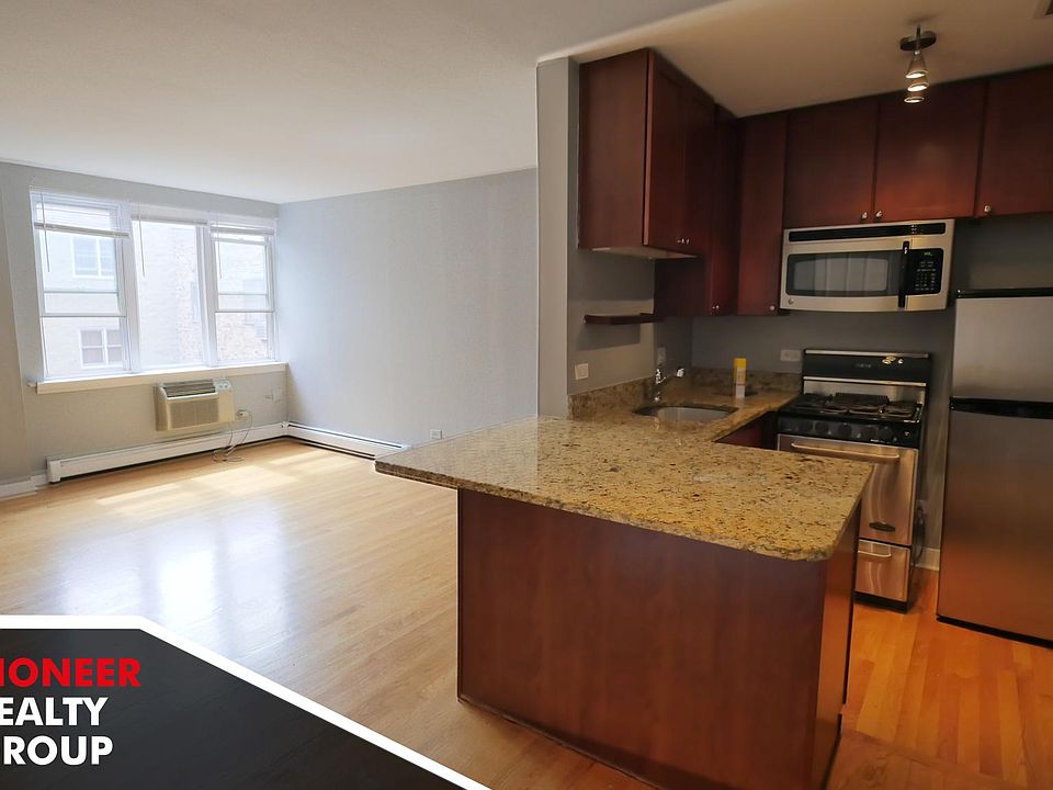 1st image of 625 W Wrightwood Ave APT 514