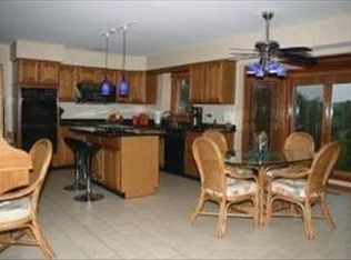 1370 Braewood Dr, Algonquin, IL 60102