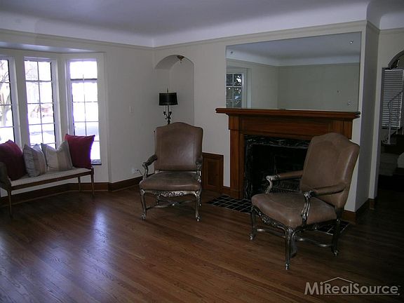 2nd image of 427 McKinley Ave
