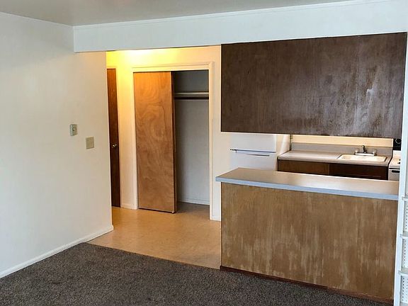 4th image of 9037-9041 16th Ave SW #9041-1