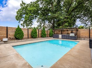 448 SW C St, Bentonville, AR 72712