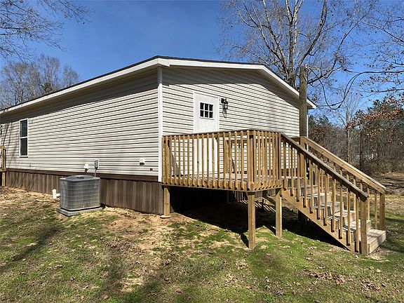 3rd image of 266 Dear Park Rd