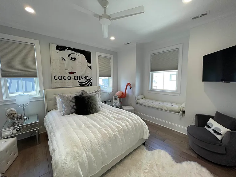 102 S Essex Ave #JUNE BEACH BLOCK — Photo 39