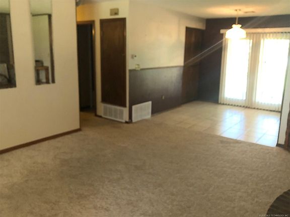 2nd image of 521 N New Bethel Blvd