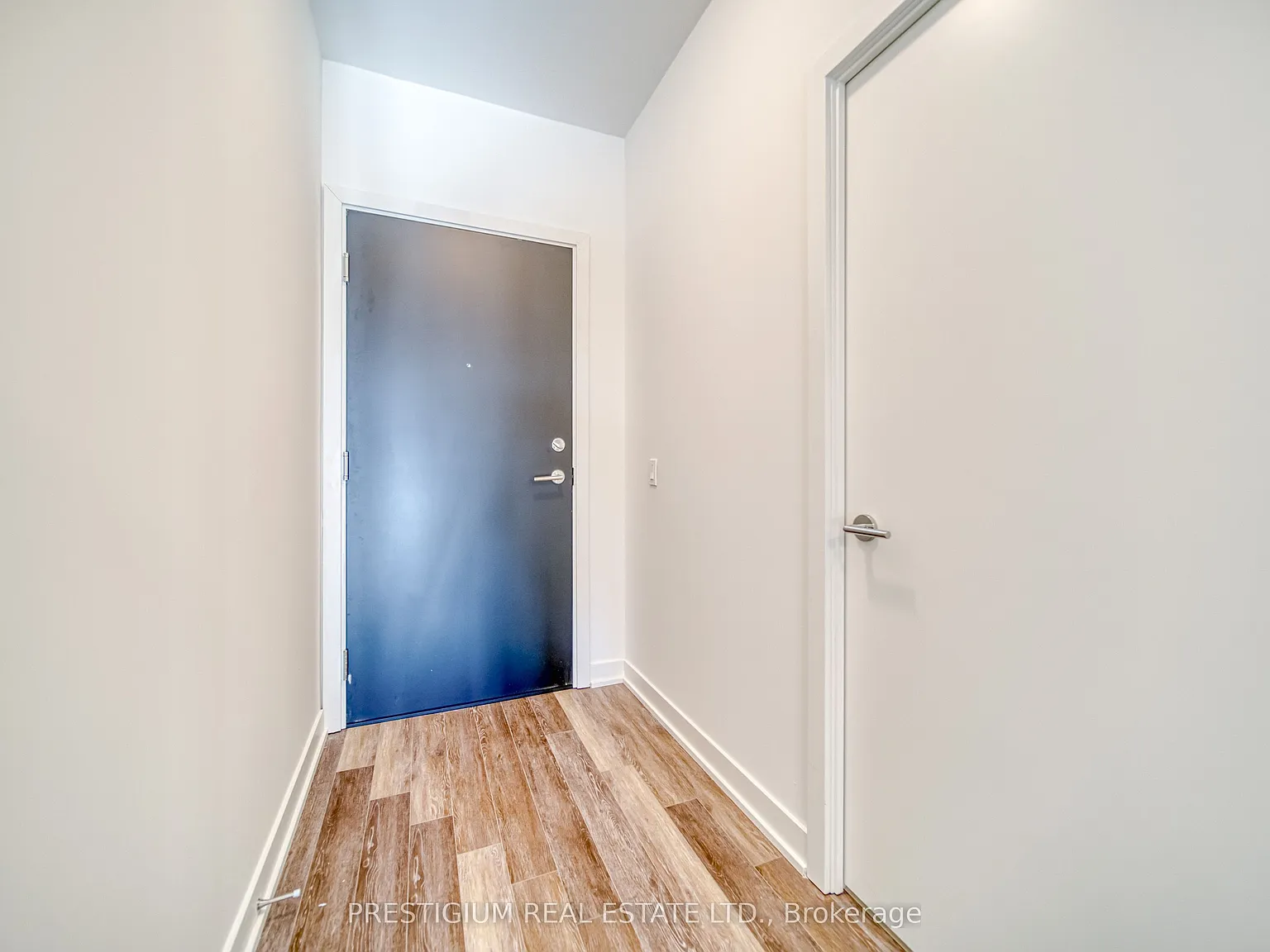 2 bed, $3,000 — Photo 4