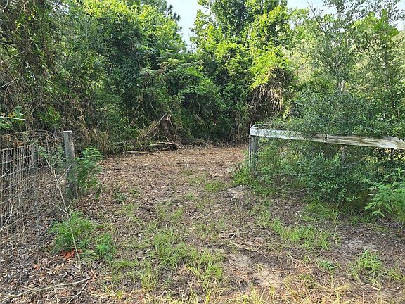 2nd image of 650 NE 138 AVENUE LOT 5