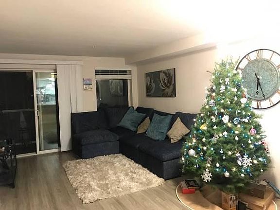4th image of 1660 Aurora Ave N APT B206
