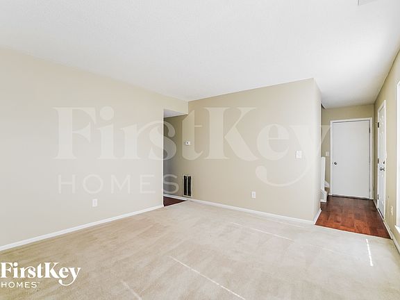 4th image of 6266 Glencairn Cir
