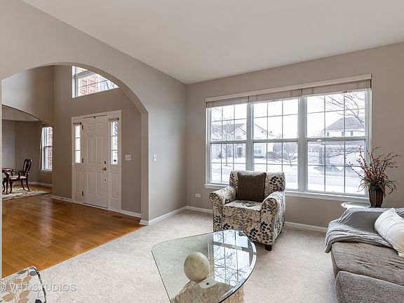 3rd image of 37056 N Deerpath Dr