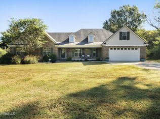 5916 Smith Rd, Coldwater, MS 38618